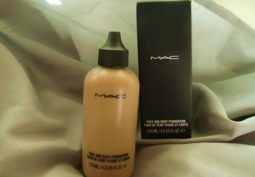 Base Face and Body - MAC