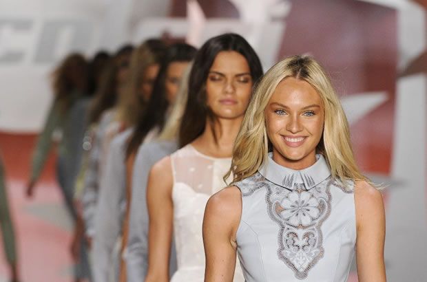 Candice Swanepoel no SPFW