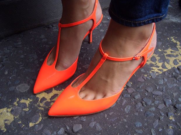 Sapatos Neon