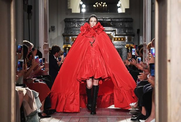 Valentino Homenageou Shakespeare