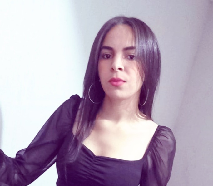  Nadya